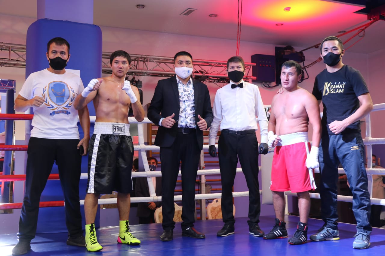 Алматыда кәсіпқой бокс кеші өтеді