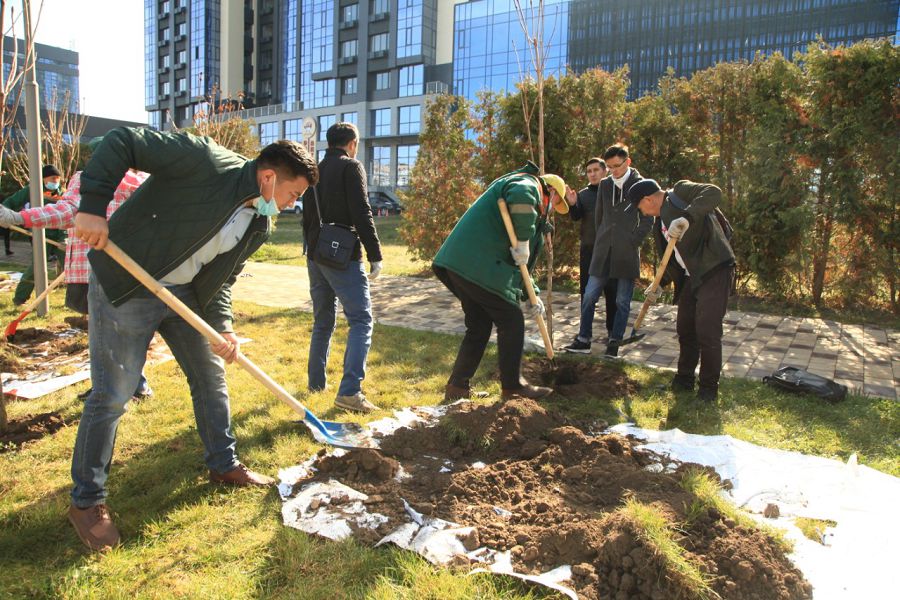 Алматыдағы Журналистер аллеясы