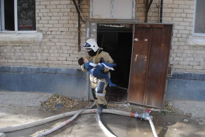 Атырауда үйдегі өрттен бес бала құтқарылды