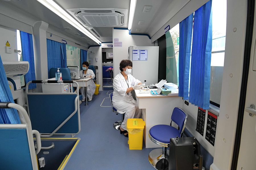 Көшпелі медициналық кешендер шалғай ауылға қалай жетеді?