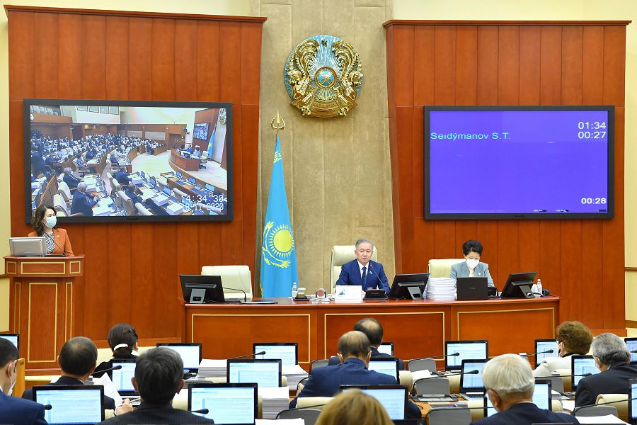 Жолдауды іске асыруға бағытталған заң жобалары