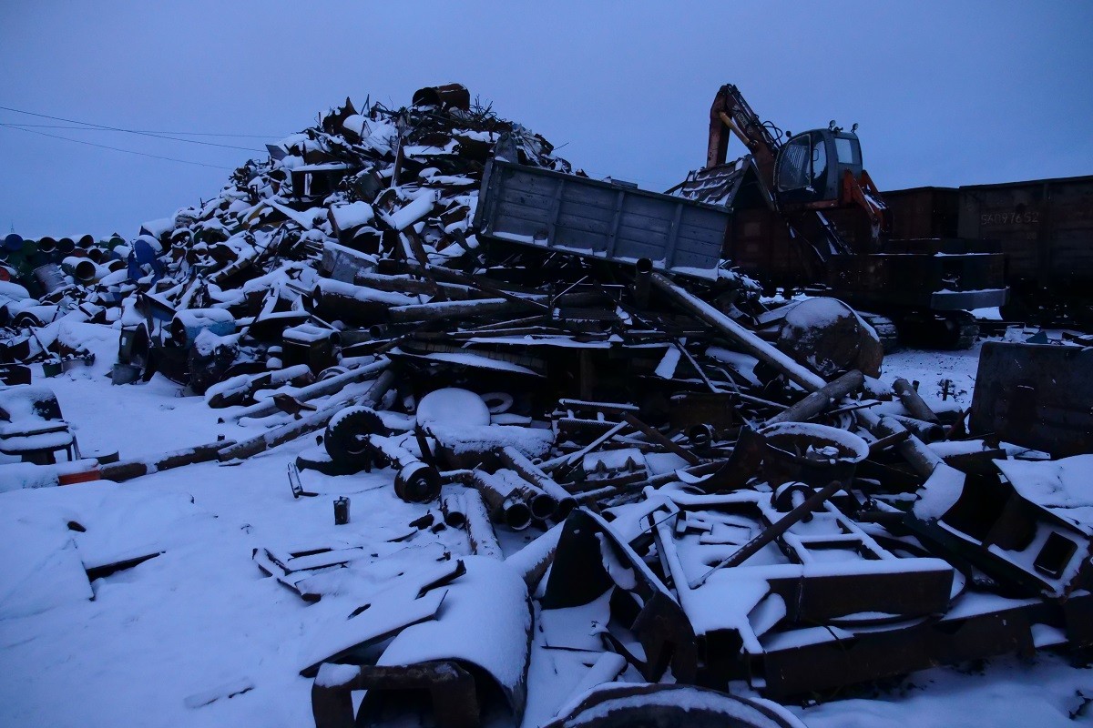 Қолды болған гараж