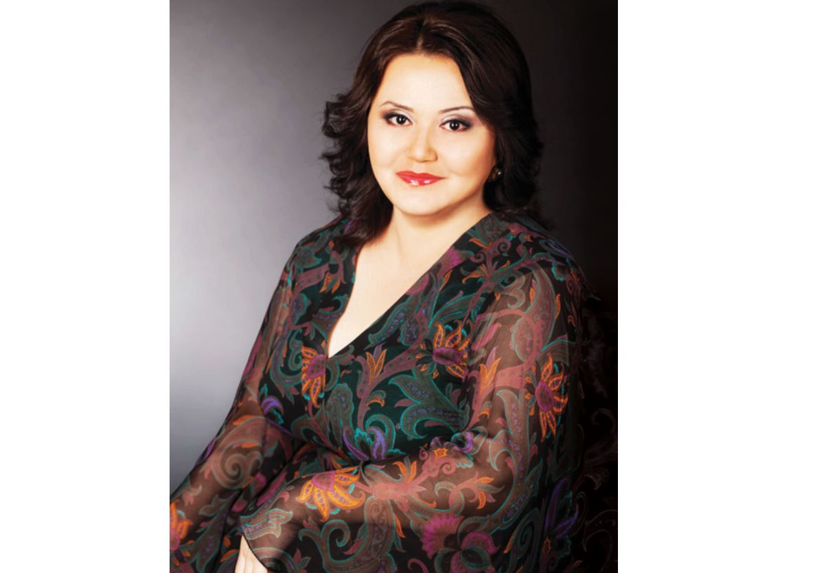 Елена Әбдіхалықова: Күйінгенім де, сүйінгенім де – өнерімде