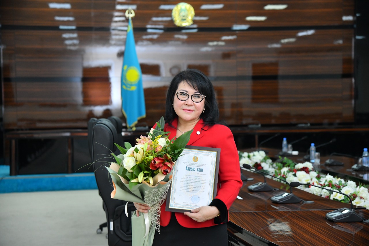 Шымкентте іскер әйелдер марапатталды