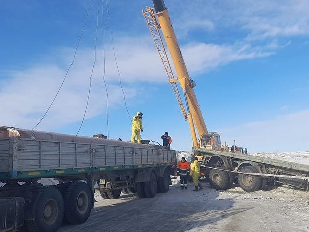 Қарағанды облысында жолға сегіз тонна күкірт қышқылы төгілді
