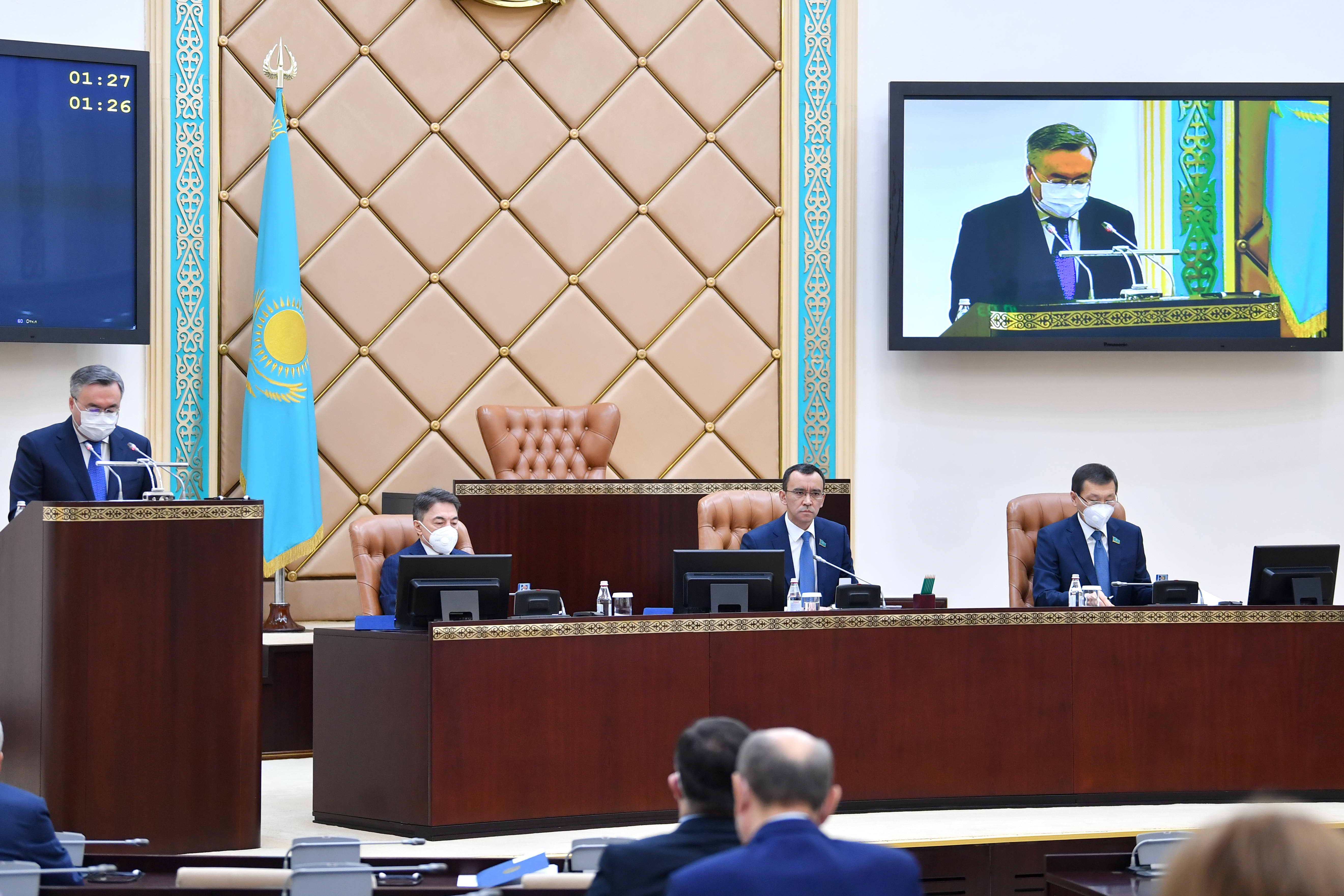 Мәулен Әшімбаев: Парламент биыл 110 заң қабылдады