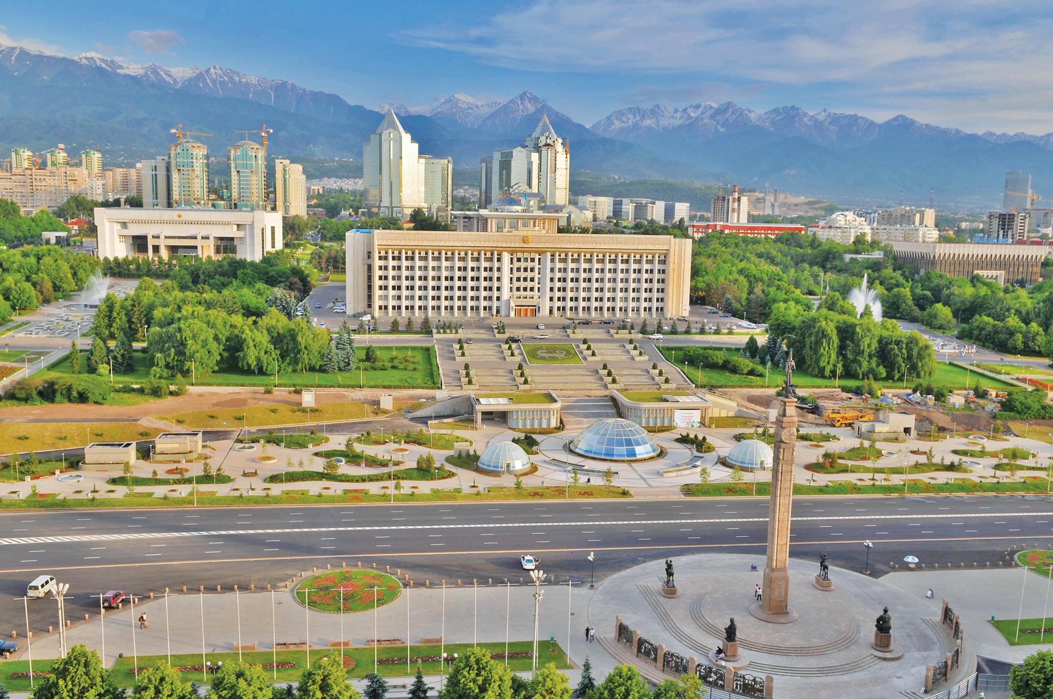 Алматы площадь Республики