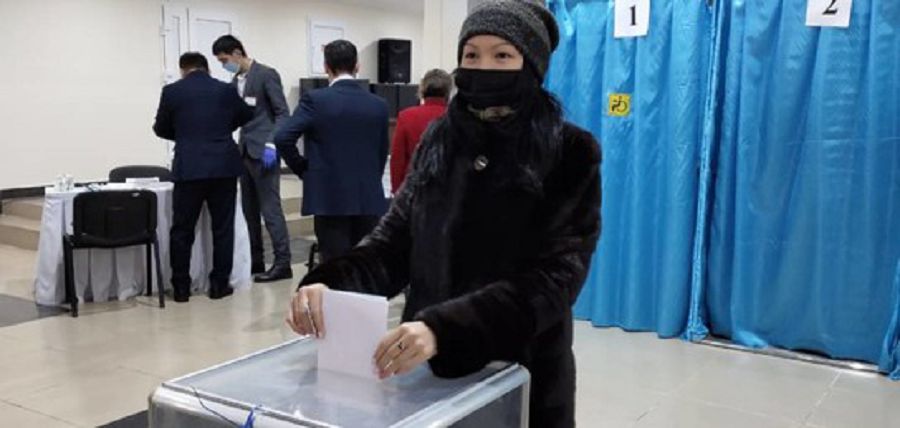 Конституциялық құқықтарын жүзеге асырды