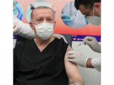 Түркия президенті Режеп Ердоған вакцина салдырды