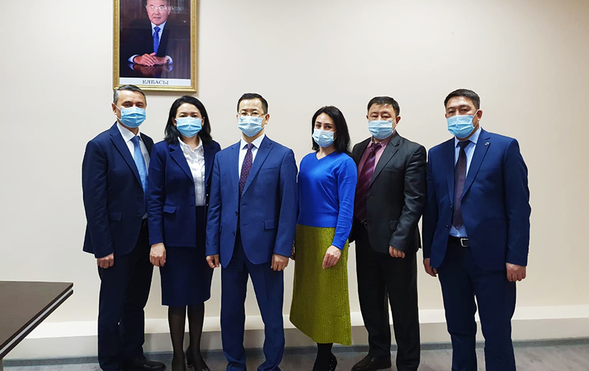 Заңгерлерді даярлау меморандумына қол қойды