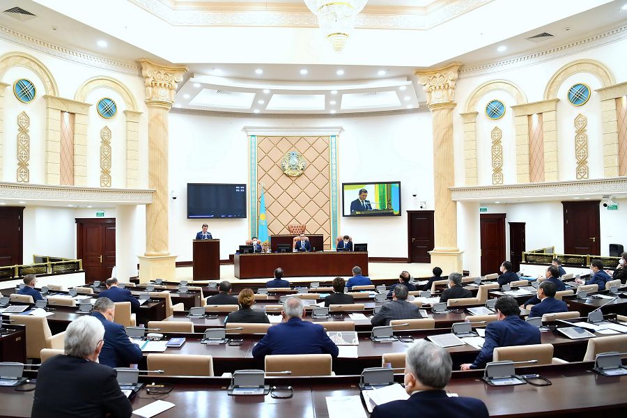 Жүргізушілер қуанатын күн жақын (Сенат маңызды заң жобаларын қабылдады)