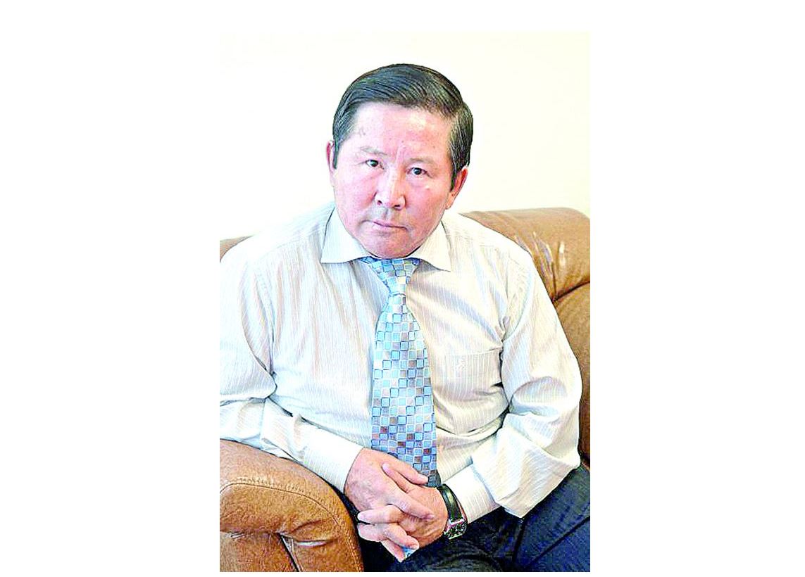 Әлібек-әлем немесе суретшіліктен – суреткерлікке