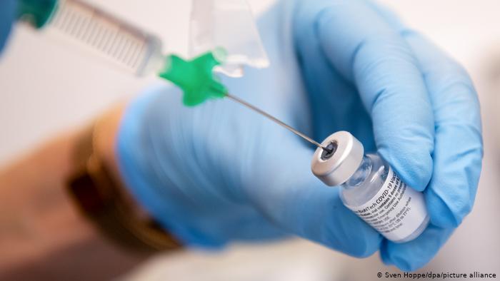 Күтуге уақытымыз да, құқығымыз да жоқ – маман коронавирусқа қарсы вакцинация жайлы