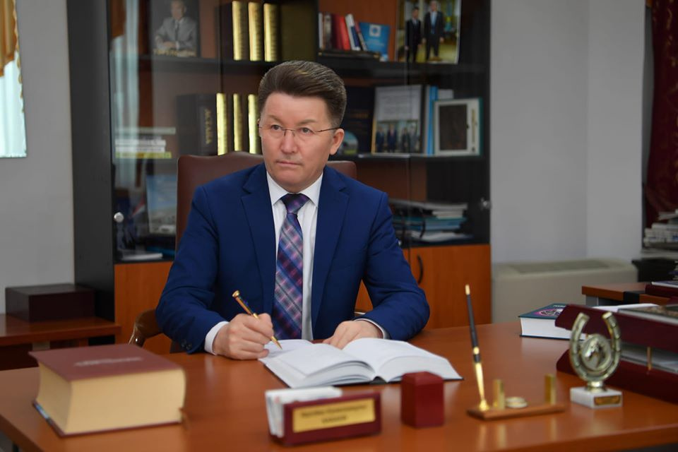 Жаңа графиканы енгізу – қазақ тілінің ауқымды реформасы