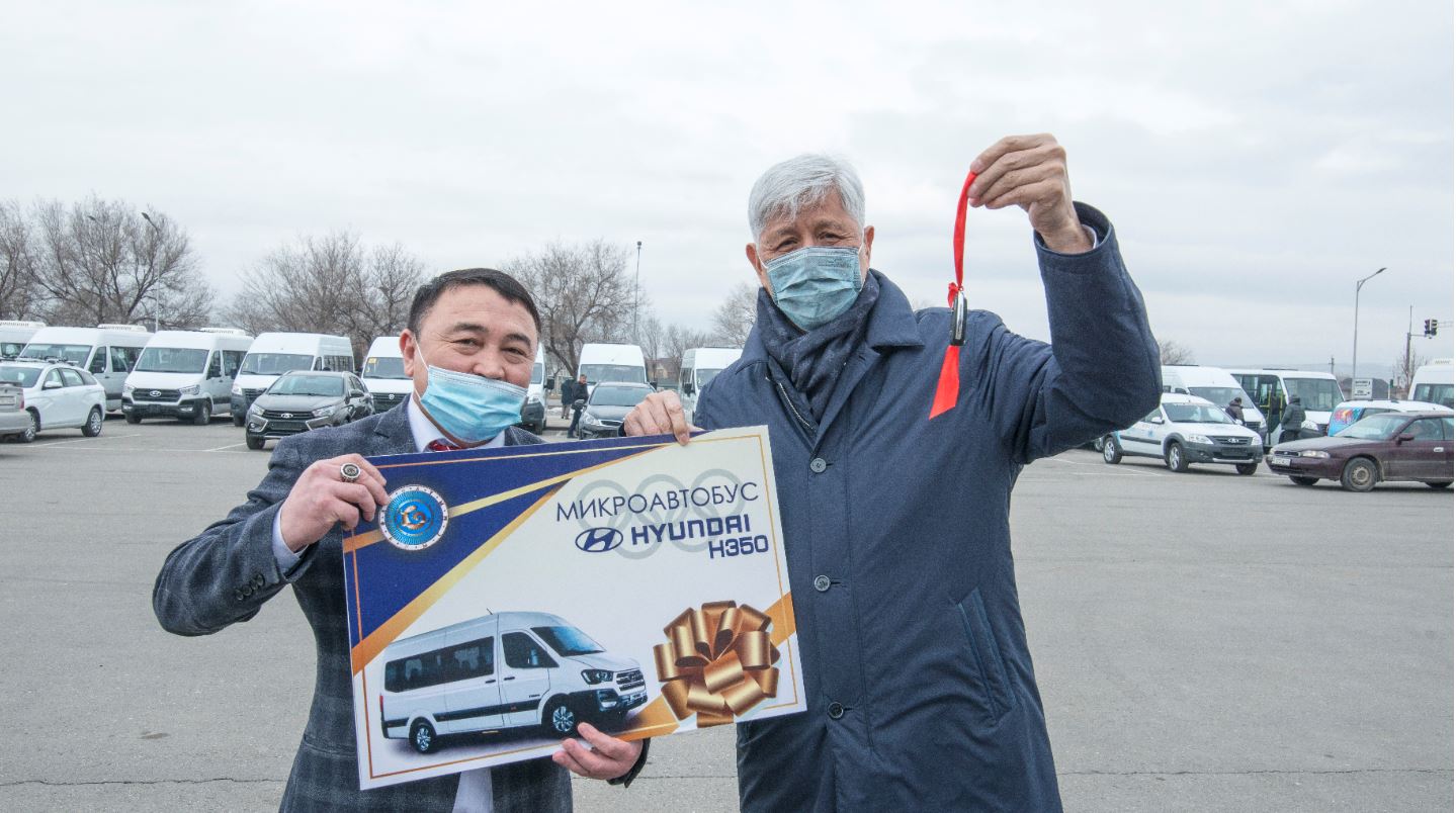 Алматы облысының спорт мектептеріне 22 автокөлік берілді