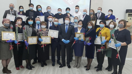 Атырауда 33 медицина қызметкері марапатталды