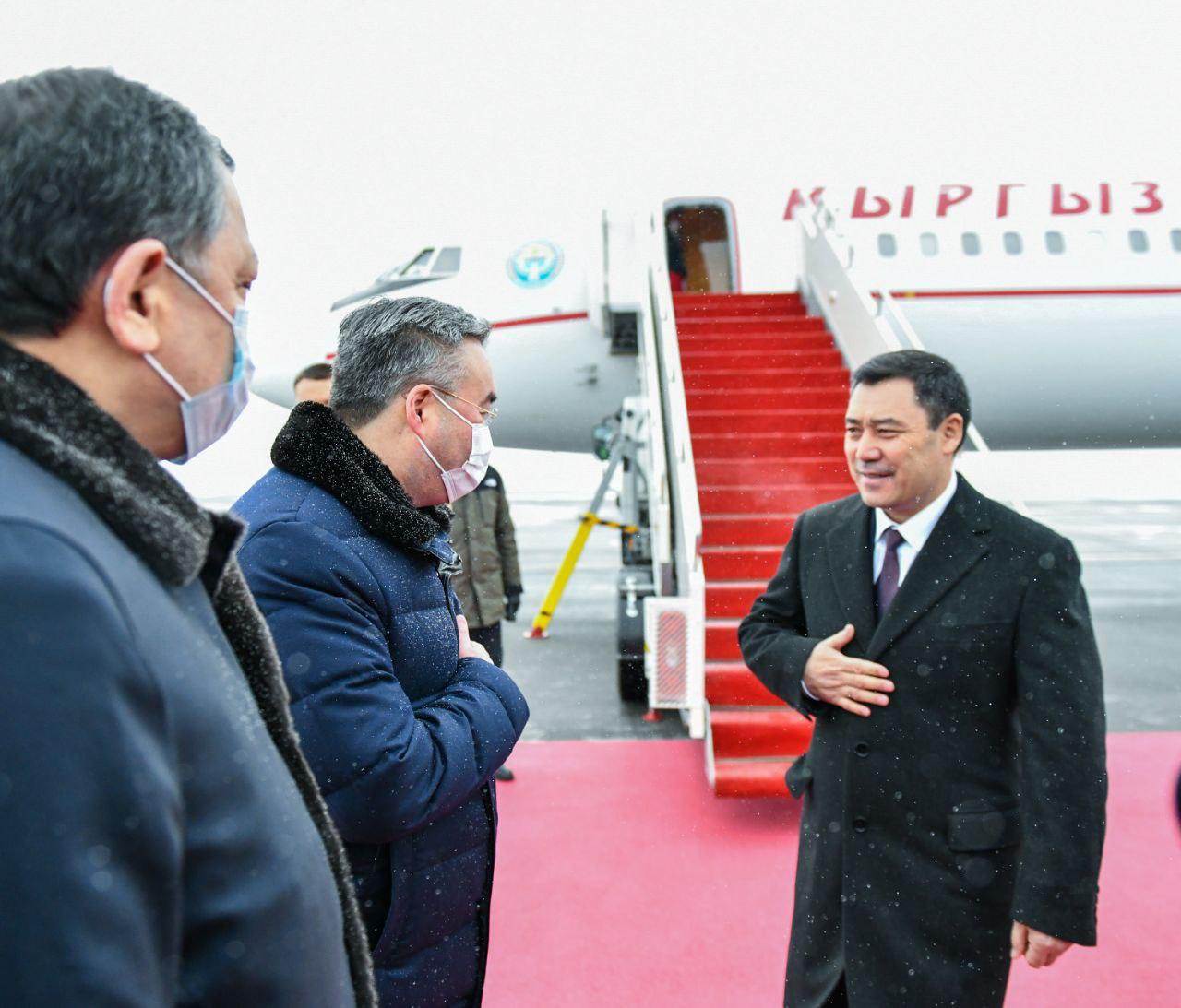 Қырғызстан президенті мемлекеттік сапармен Қазақстанға келді