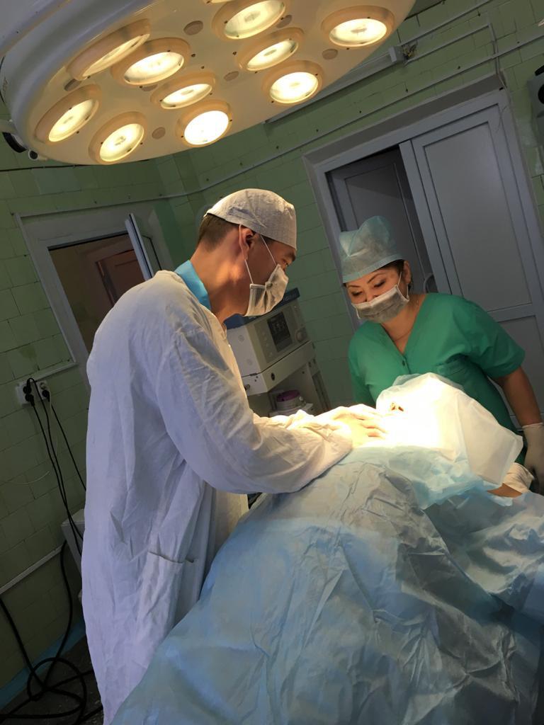 Жамбылдық дәрігерлер онкологиялық ауруларға ота жасауда