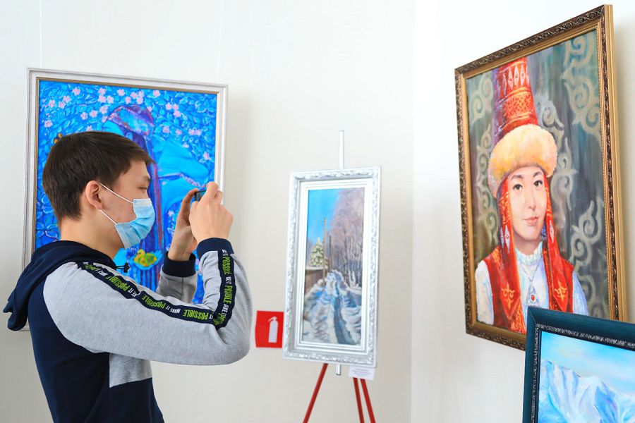 Көктем шуағын шашқан көрме