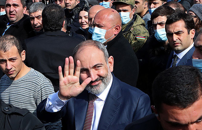 Армения премьер-министрі Пашинян отставкаға кетеді