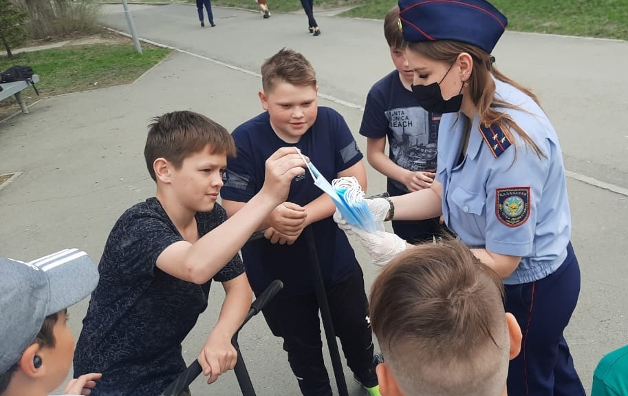 Шығыс Қазақстан: Изолятор қызметкерлері ізеттілік көрсетті