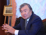 Әзербайжан президенті Олжас Сүлейменовті марапаттады