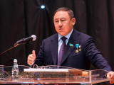 Депутат Талғат Мұсабаев елордалық қызды ұрғаны рас па?