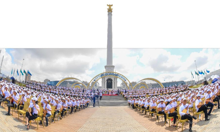 Домбырамызды дүниежүзіне танытсақ...