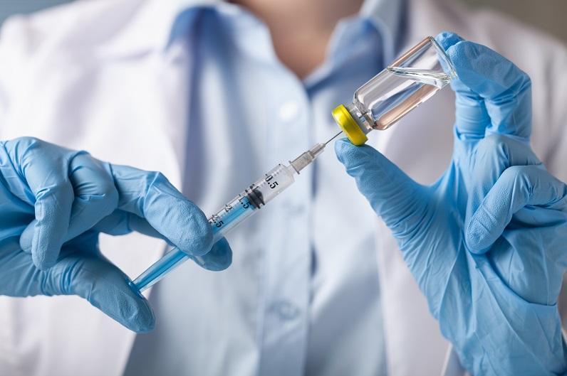БАӘ коронавирусқа қарсы вакцина салынған әлемдегі жетекші ел атанды