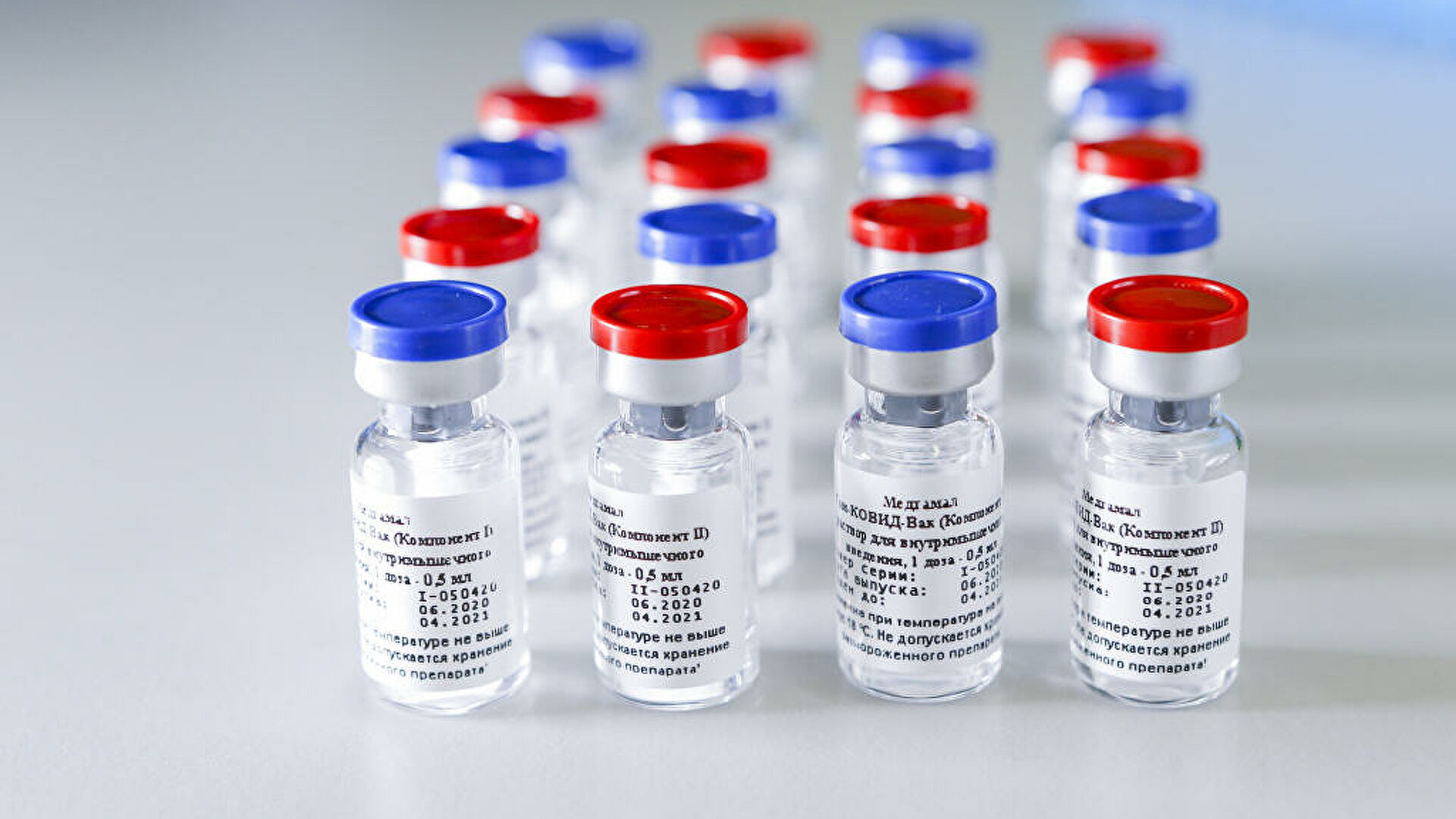 Қарағанды ​​фармацевтика кешені Нур-Сұлтанға 100 мың доза вакцина жөнелтті