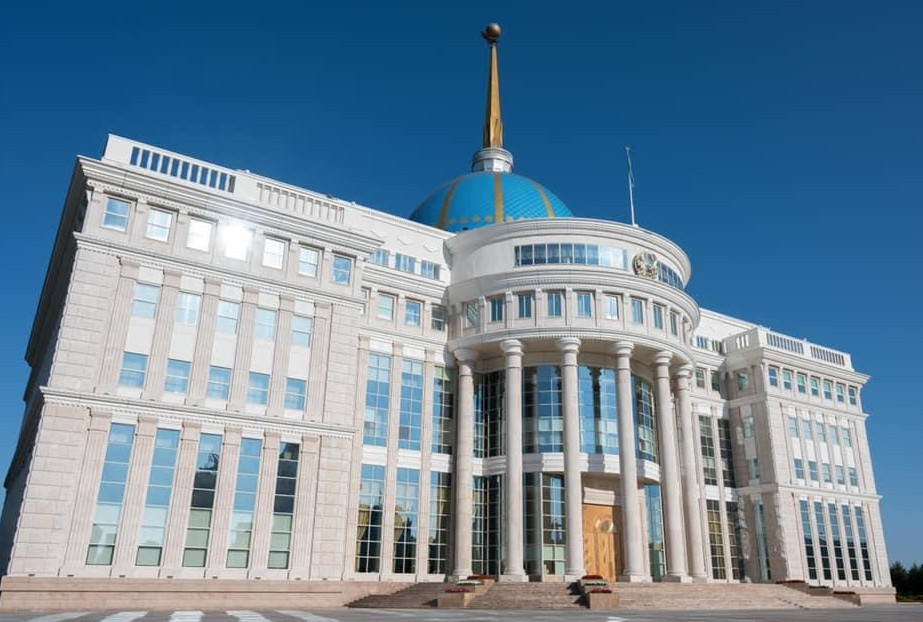 Президент Бердібек Сапарбаевқа сөгіс жариялады