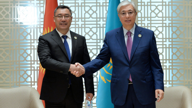 Қасым-Жомарт Тоқаев Қырғызстан Президентімен кездесті