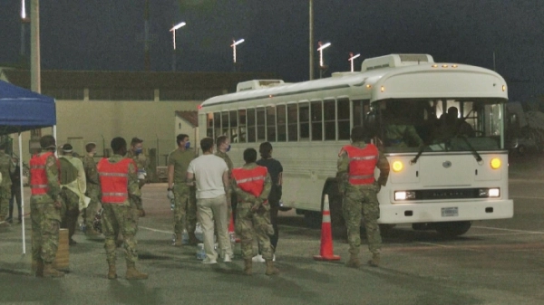 АҚШ әскерилері тағы 159 ауғанды эвакуациялады