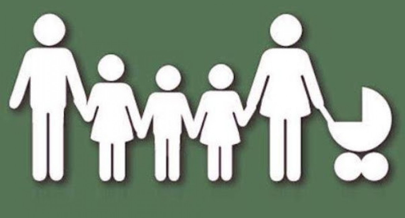 Сексуалдық қыз Ол нағашы әжесін жыныстық қатынас үшін ренжіткен.