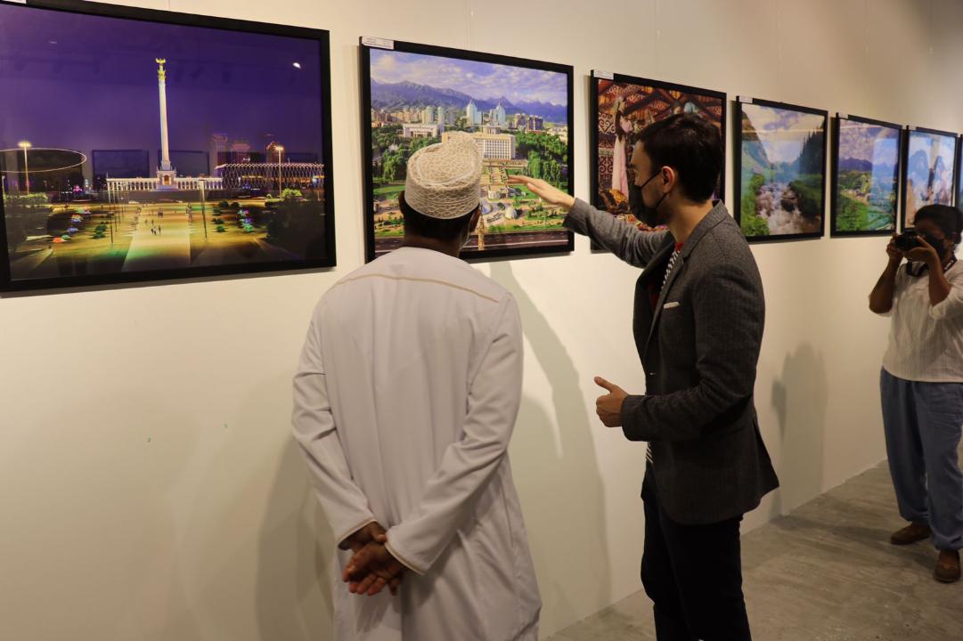 «Халықаралық қоғамдастық мойындаған Қазақстан» фотокөрмесі Оманда өтті