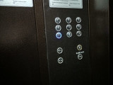 Алматыда 135 көпқабатты үйдің лифті жаңартылды