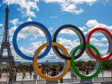 Парижде бір топ адам Олимпиада нысандарының салынуына қарсы шықты