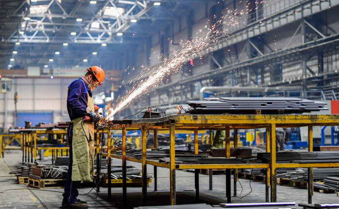 Өнеркәсіпке сұраныс аз