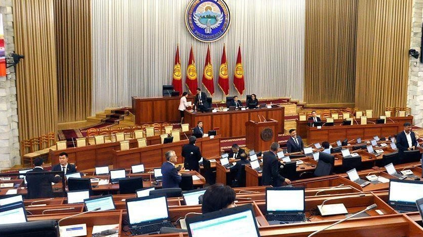 Қырғызстанда 38 партия парламент сайлауына қатысуға ниет білдірді
