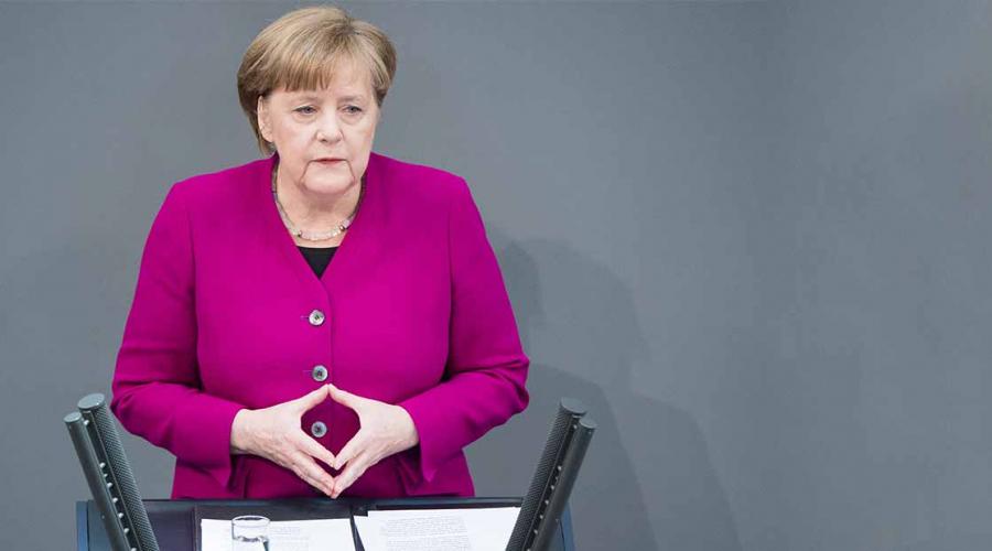 Ангела Меркель Бундестаг алдында сөз сөйледі