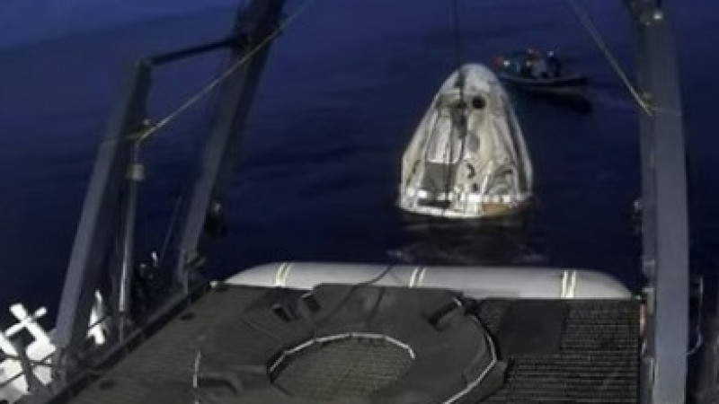 SpaceX азаматтық экипажы Жерге оралды