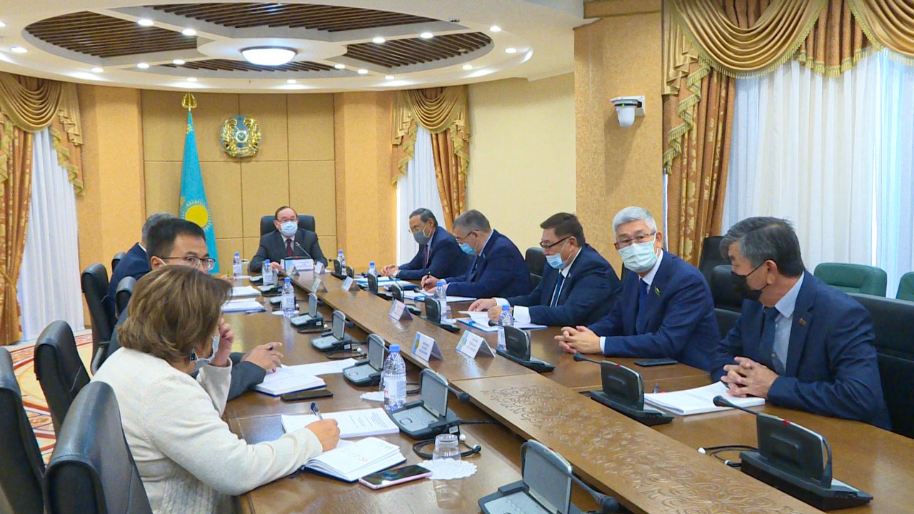 Сенат Каспий теңізінің экожүйесін қорғау мәселелерін талқылады
