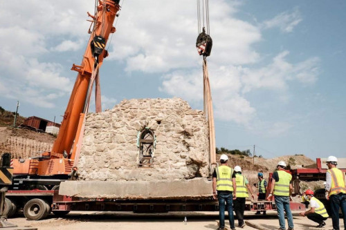 Грузияда алғаш рет тарихи нысан орнынан жылжытылды