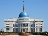 Президент Алматыда атыс кезінде қаза тапқан полицейлерді марапаттады