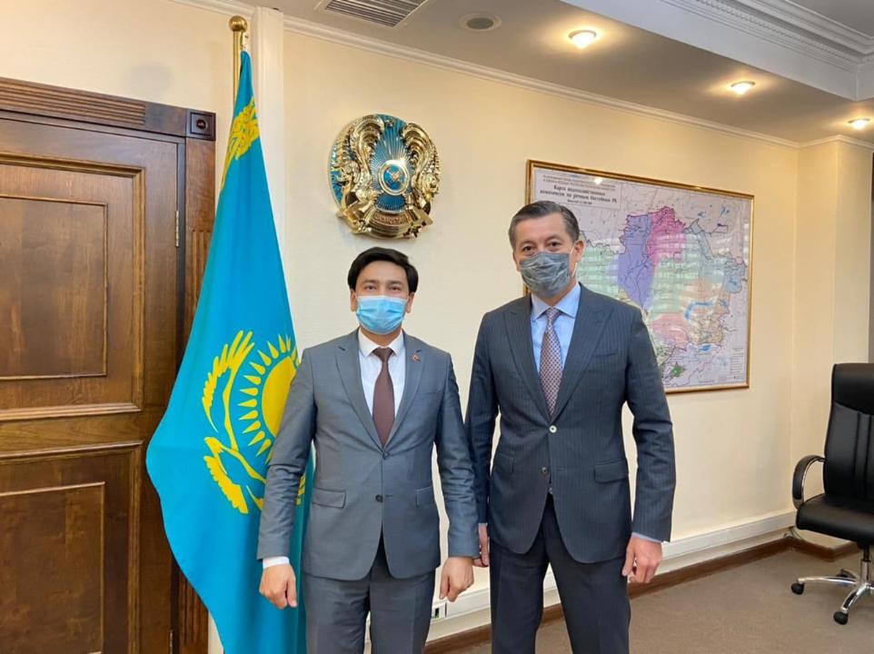 Экология министрі Қырғызстан елшісімен кездесті
