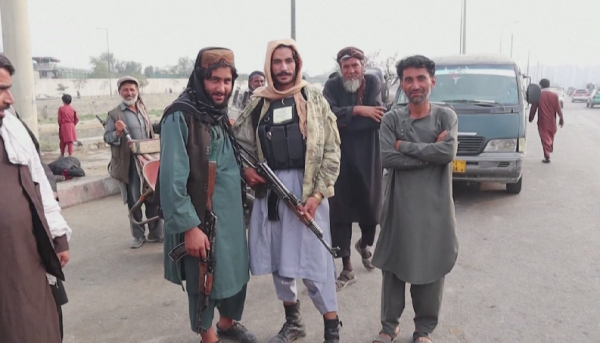 «Талибан» бұрынғы мемлекеттік қызметшілердің мүлкін сата бастады