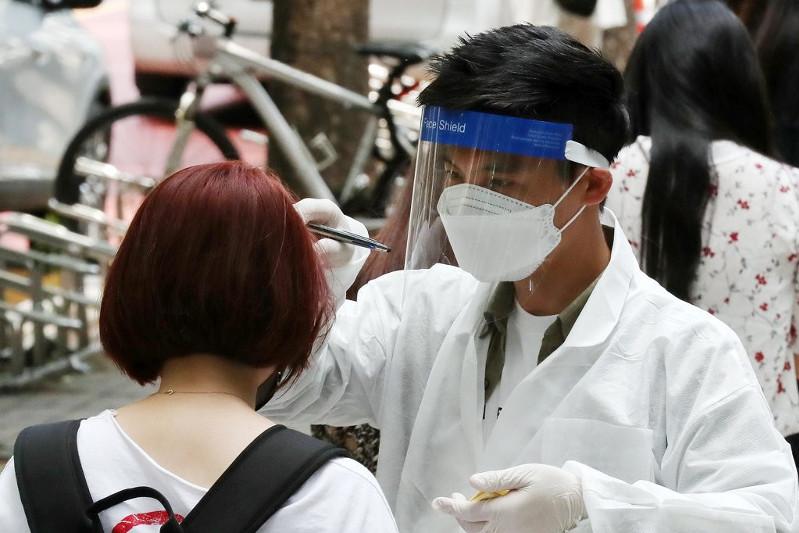 Коронавирус: Оңтүстік Кореяда тәуліктік антирекорд тіркелді