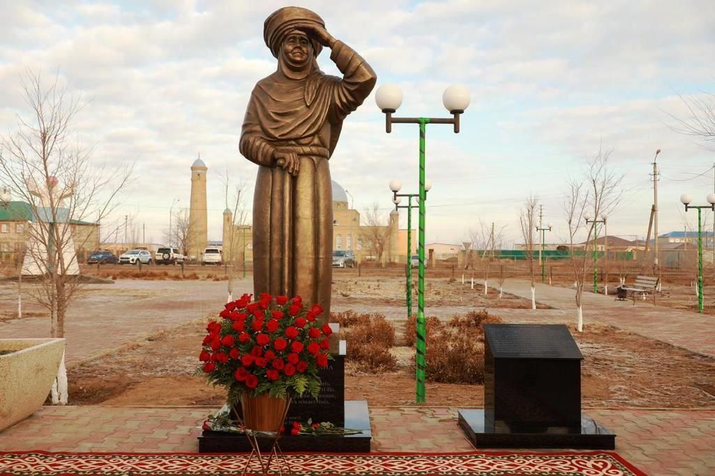 Ұлын күткен ана