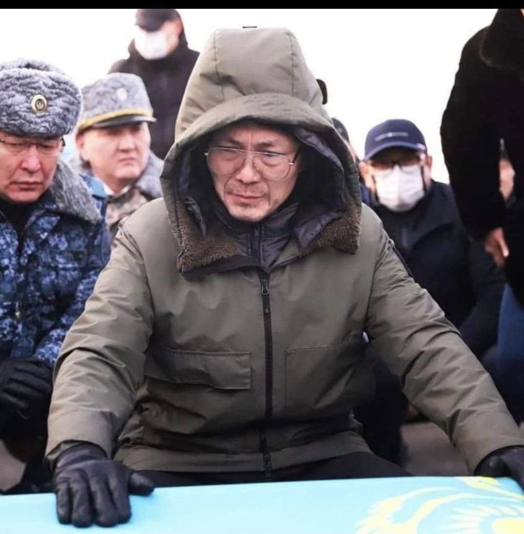 Атасының «алтын баласы» еді...