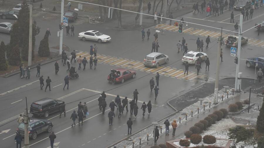 Алматыдағы тәртіпсіздік кезінде 356 автокөлік зақымданған